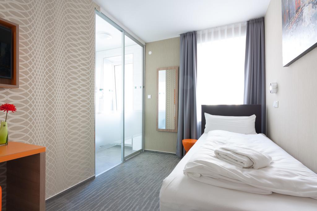 Stay-Inn Bielefeld Zentrum Szoba fotó